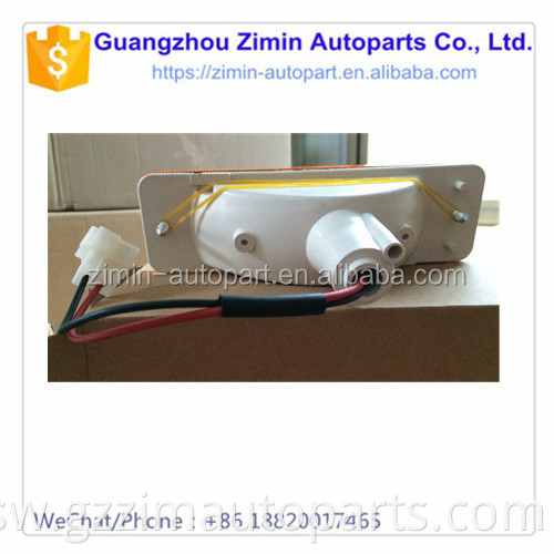 Jumla !! Sehemu ya juu ya gari auto sehemu za mbele bumper taa bumper taa kwa Mazda B1600 B1800 B2000 UB39-51-070 UB39-51-060